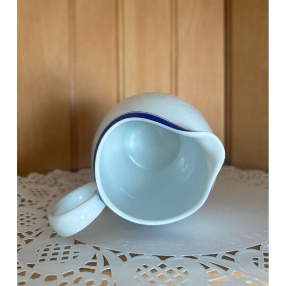 Vintage Porcelain Creamer Blue White MCM Thomas China Germany - Picture 7 of 7